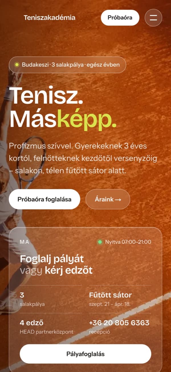 A Teniszakadémia weboldala telefonon